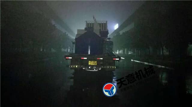 国庆时节世界杯信誉买球机械发货忙