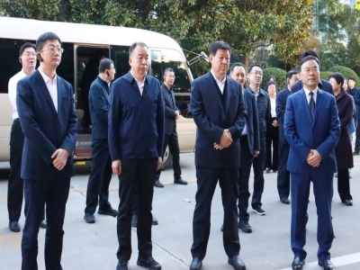 张胜明带队观摩世界杯信誉买球机械绿色建材智能装备产业化项目